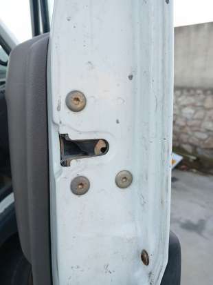 Recambio de cerradura puerta delantera derecha para renault trucks mascott caja/chasis 1999-2013 130 referencia OEM IAM   
