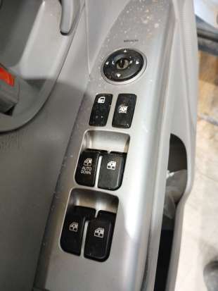 Recambio de mando elevalunas delantero izquierdo para hyundai santa fé ii (cm) 2005-2015 2.2 crdi gls 4x4 referencia OEM IAM   