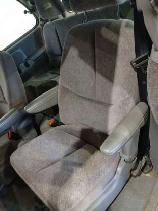 Recambio de asientos trasero izquierdo para chrysler voyager (gs) 1995-2001 2.4 referencia OEM IAM   