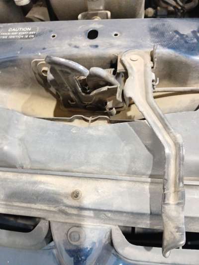 Recambio de cerradura capo para chrysler voyager (gs) 1995-2001 2.4 referencia OEM IAM   