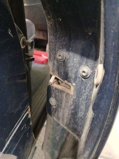 Recambio de cerradura puerta trasera derecha para chrysler voyager (gs) 1995-2001 2.4 referencia OEM IAM   