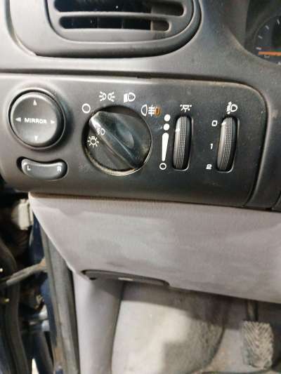 Recambio de mando luces para chrysler voyager (gs) 1995-2001 2.4 referencia OEM IAM   