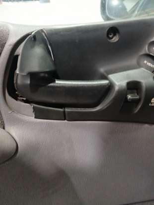 Recambio de maneta interior delantera izquierda para chrysler voyager (gs) 1995-2001 2.4 referencia OEM IAM   
