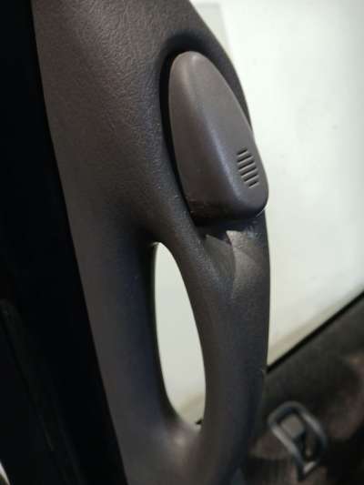Recambio de maneta interior trasera derecha para chrysler voyager (gs) 1995-2001 2.4 referencia OEM IAM   