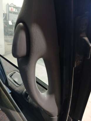 Recambio de maneta interior trasera izquierda para chrysler voyager (gs) 1995-2001 2.4 referencia OEM IAM   