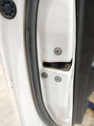 Recambio de cerradura puerta delantera izquierda para toyota corolla (_e12_) 2001-2007 1.4 d (nde120_) referencia OEM IAM   