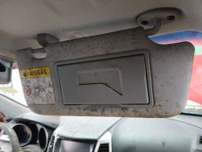 Recambio de parasol derecho para ssangyong tivoli 2015- 1.6 xdi 160 referencia OEM IAM 7612035100LBH  