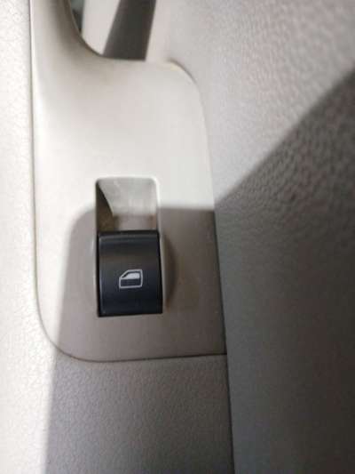 Recambio de mando elevalunas trasero derecho para audi a4 b7 (8ec) 2004-2008 2.0 tdi referencia OEM IAM   
