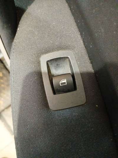 Recambio de mando elevalunas trasero derecho para bmw 1 (e87) 2003-2013 120 d referencia OEM IAM   