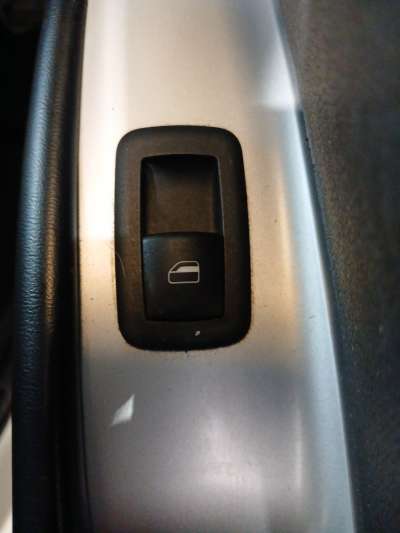 Recambio de mando elevalunas trasero derecho para fiat freemont (345_) 2011- 2.0 jtd 4x4 referencia OEM IAM   