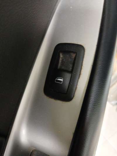 Recambio de mando elevalunas trasero izquierdo para fiat freemont (345_) 2011- 2.0 jtd 4x4 referencia OEM IAM   