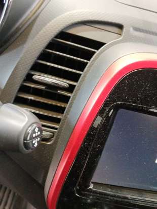 Recambio de aireador central izquierdo para renault captur i (j5_, h5_) 2013- 1.5 dci 90 referencia OEM IAM 687604547R  