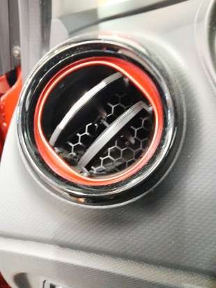 Recambio de rejilla aireadora para renault captur i (j5_, h5_) 2013- 1.5 dci 90 referencia OEM IAM 687602287R  