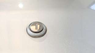 Recambio de bombin porton trasero para tata indica 1998- 1.4 elegance referencia OEM IAM   