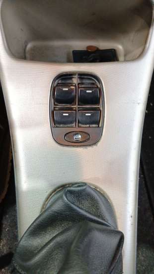 Recambio de mando elevalunas delantero izquierdo para tata indica 1998- 1.4 elegance referencia OEM IAM   