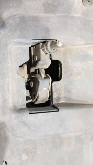 Recambio de cerradura capot para ford focus i (daw, dbw) 1998-2009 1.6 16v referencia OEM IAM 4555048  