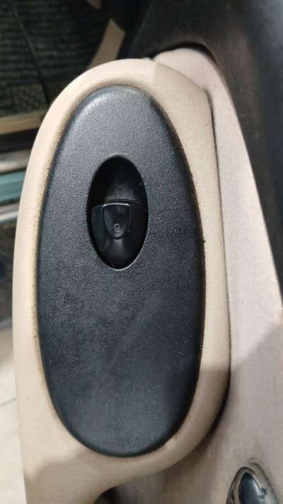 Recambio de mando elevalunas delantero derecho para rover 75 (rj) 1999-2005 2.0 cdti referencia OEM IAM YUD001120PUY  