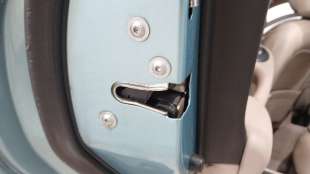 Recambio de cerradura puerta trasera izquierda para rover 75 (rj) 1999-2005 2.0 cdti referencia OEM IAM FQB100110  