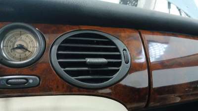 Recambio de aireador central derecho para rover 75 (rj) 1999-2005 2.0 cdti referencia OEM IAM JBD000240LNF  