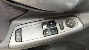 Recambio de mando elevalunas delantero izquierdo para fiat stilo (192_) 2001-2010 1.9 d multijet referencia OEM IAM   