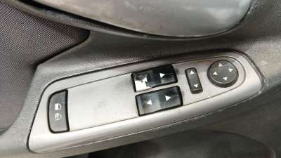 Recambio de mando elevalunas delantero izquierdo para fiat stilo (192_) 2001-2010 1.9 d multijet referencia OEM IAM   