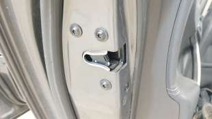 Recambio de cerradura puerta trasera izquierda para opel insignia a sedán (g09) 2008-2017 2.0 cdti (69) referencia OEM IAM 93173