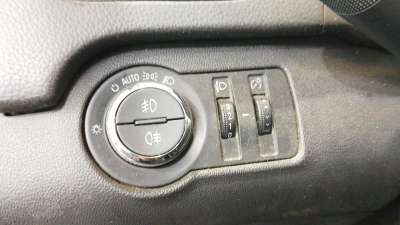 Recambio de mando luces para opel insignia a sedán (g09) 2008-2017 2.0 cdti (69) referencia OEM IAM   