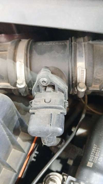 Recambio de caudalimetro para opel zafira a monospace (t98) 1999-2005 2.0 dti 16v (f75) referencia OEM IAM   