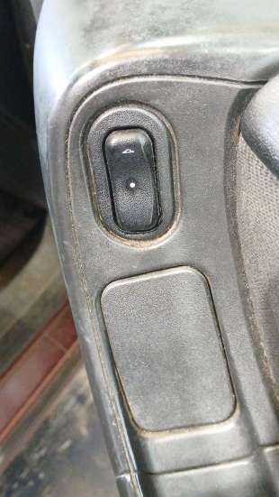 Recambio de mando elevalunas delantero derecho para opel zafira a monospace (t98) 1999-2005 2.0 dti 16v (f75) referencia OEM IAM