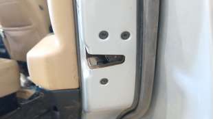 Recambio de cerradura puerta trasera derecha para land rover discovery iii (l319) 2004-2009 2.7 td 4x4 referencia OEM IAM LR0913