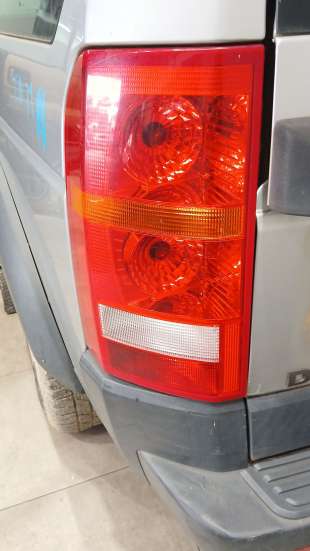 Recambio de piloto trasero izquierdo para land rover discovery iii (l319) 2004-2009 2.7 td 4x4 referencia OEM IAM XFB000573  