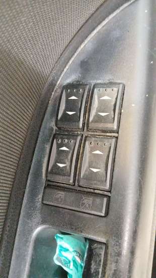 Recambio de mando elevalunas delantero izquierdo para ford mondeo iii (b5y) 2000-2007 2.0 16v referencia OEM IAM   