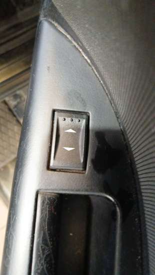 Recambio de mando elevalunas trasero derecho para ford mondeo iii (b5y) 2000-2007 2.0 16v referencia OEM IAM   