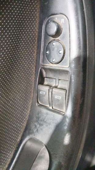 Recambio de mando elevalunas delantero izquierdo para audi a3 (8l1) 1996-2006 1.9 tdi referencia OEM IAM 8L09598514PK  