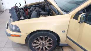 Recambio de aleta delantera izquierda para volvo v40 station wagon (645) 1995-2004 2.0 referencia OEM IAM 30802306  