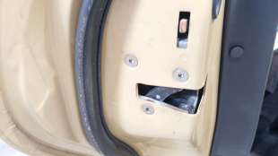 Recambio de cerradura puerta trasera izquierda para volvo v40 station wagon (645) 1995-2004 2.0 referencia OEM IAM 30850806  