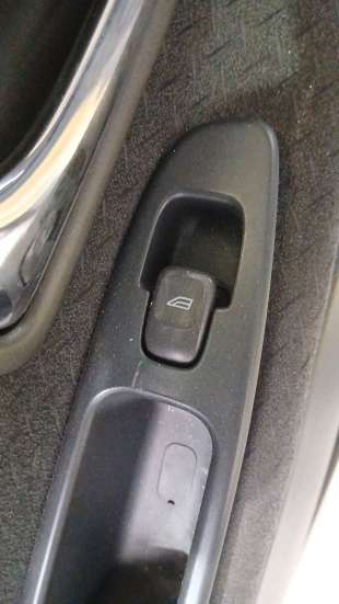 Recambio de mando elevalunas trasero izquierdo para volvo v40 station wagon (645) 1995-2004 2.0 referencia OEM IAM   