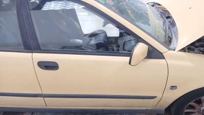 Recambio de puerta delantera derecha para volvo v40 station wagon (645) 1995-2004 2.0 referencia OEM IAM 30632667  