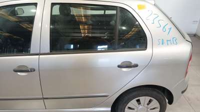 Recambio de puerta trasera izquierda para skoda fabia i (6y2) 1999-2008 1.2 referencia OEM IAM 6Y6833055  