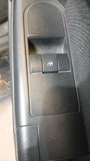 Recambio de mando elevalunas delantero derecho para opel astra h (a04) 2004-2014 1.7 cdti (l48) referencia OEM IAM 13228881  