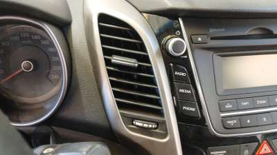 Recambio de rejilla aireadora para hyundai i30 (gd) 2011- 1.4 crdi referencia OEM IAM 84790A6000MGB  