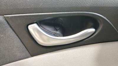 Recambio de maneta interior delantera izquierda para nissan primera hatchback (p12) 2002- 1.8 referencia OEM IAM 80671AV600  