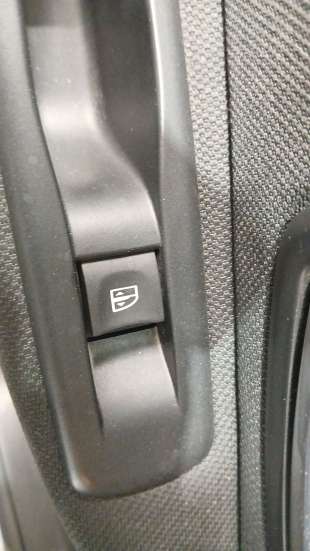 Recambio de mando elevalunas trasero izquierdo para renault grand scénic iii (jz0/1_) 2009- 1.5 dci referencia OEM IAM 254010003