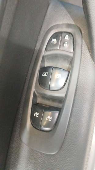 Recambio de mando elevalunas delantero izquierdo para renault kadjar (ha_, hl_) 2015- 1.5 dci 110 (hla3) referencia OEM IAM 2540