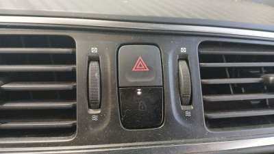 Recambio de warning para renault kadjar (ha_, hl_) 2015- 1.5 dci 110 (hla3) referencia OEM IAM 252900624R  
