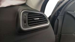 Recambio de rejilla aireadora para renault kadjar (ha_, hl_) 2015- 1.5 dci 110 (hla3) referencia OEM IAM 687617353R  