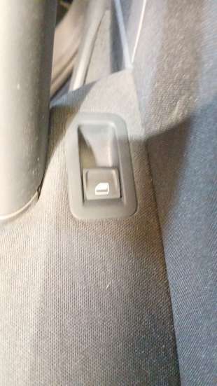 Recambio de mando elevalunas trasero derecho para volkswagen golf vii (5g1, bq1, be1, be2) 2012-2021 1.2 tsi referencia OEM IAM 