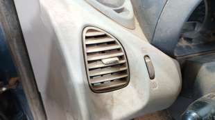 Recambio de rejilla aireadora para nissan almera tino (v10) 1998-2006 1.8 referencia OEM IAM 68760BU200  