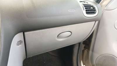 Recambio de guantera para citroën xsara picasso (n68) 1999-2012 1.6 hdi referencia OEM IAM 8214LZ  