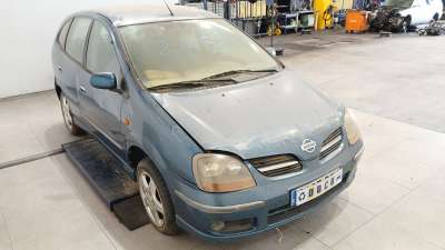 nissan almera tino (v10) 1998-2006 del año 2002